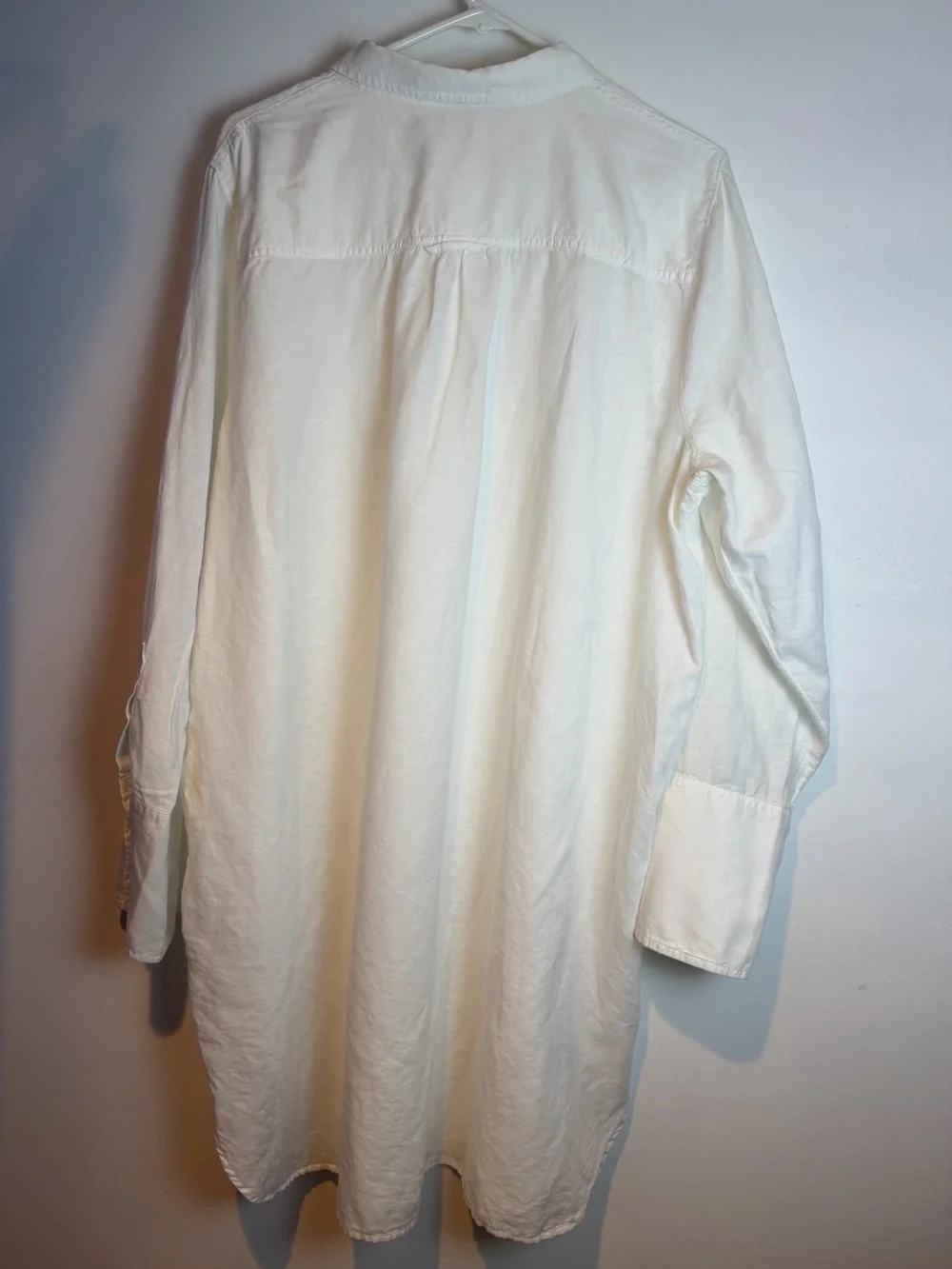 Women’s White Linen Blend Beach Shirt Cover-Up